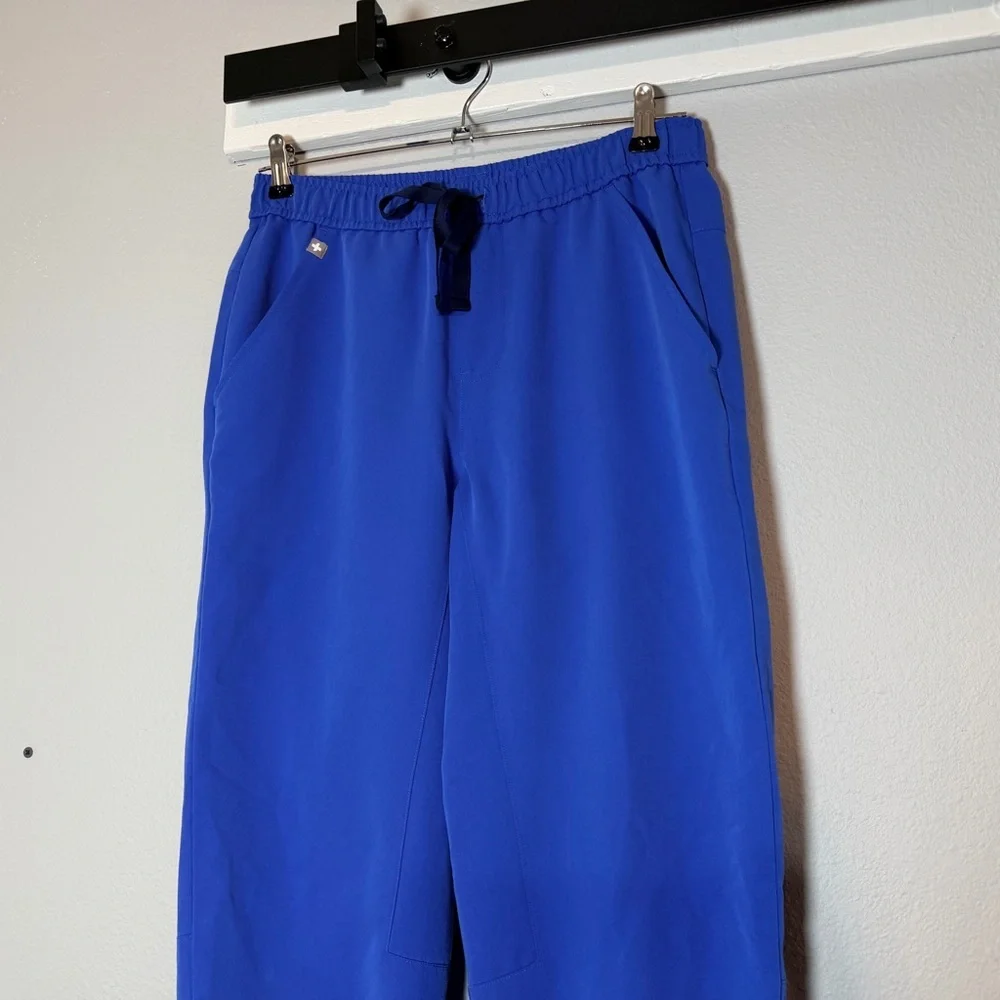 Figs Tansen Men's Jogger Scrub Pants Size Small Blue Embroidered Aya Healthcare
